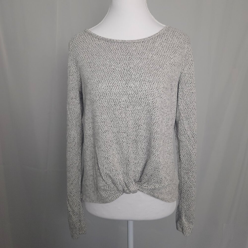 IZ Byer Women’s Small Gray Knit Long Sleeve Twist Front Top - Women’s Small